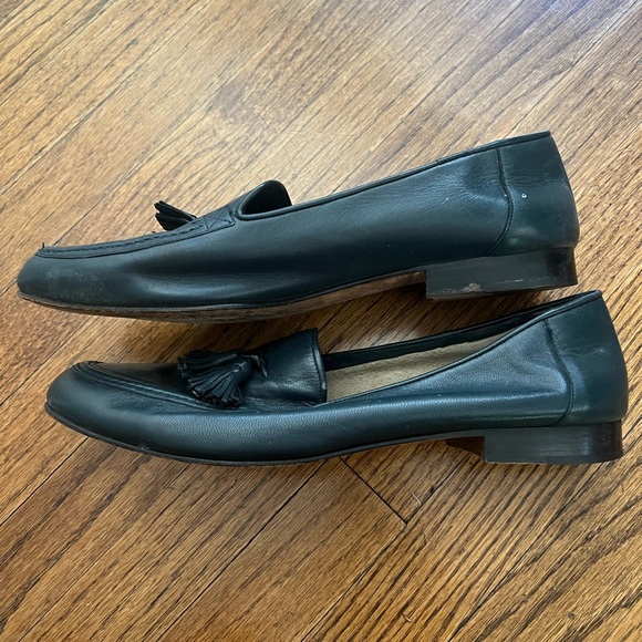 Vintage Cole Haan Tassle loafers in size 10B (run small) - Picture 4 of 8